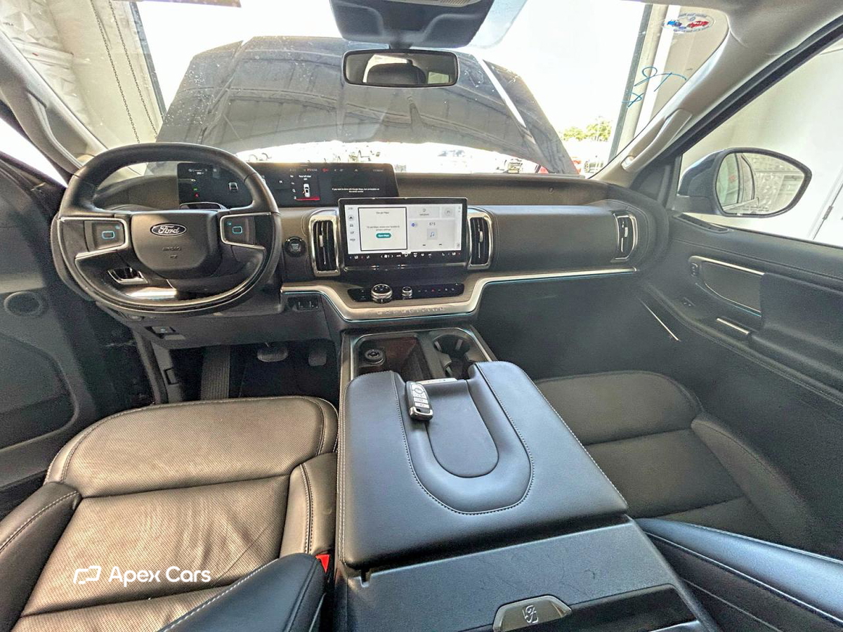 Ford Expedition 2025