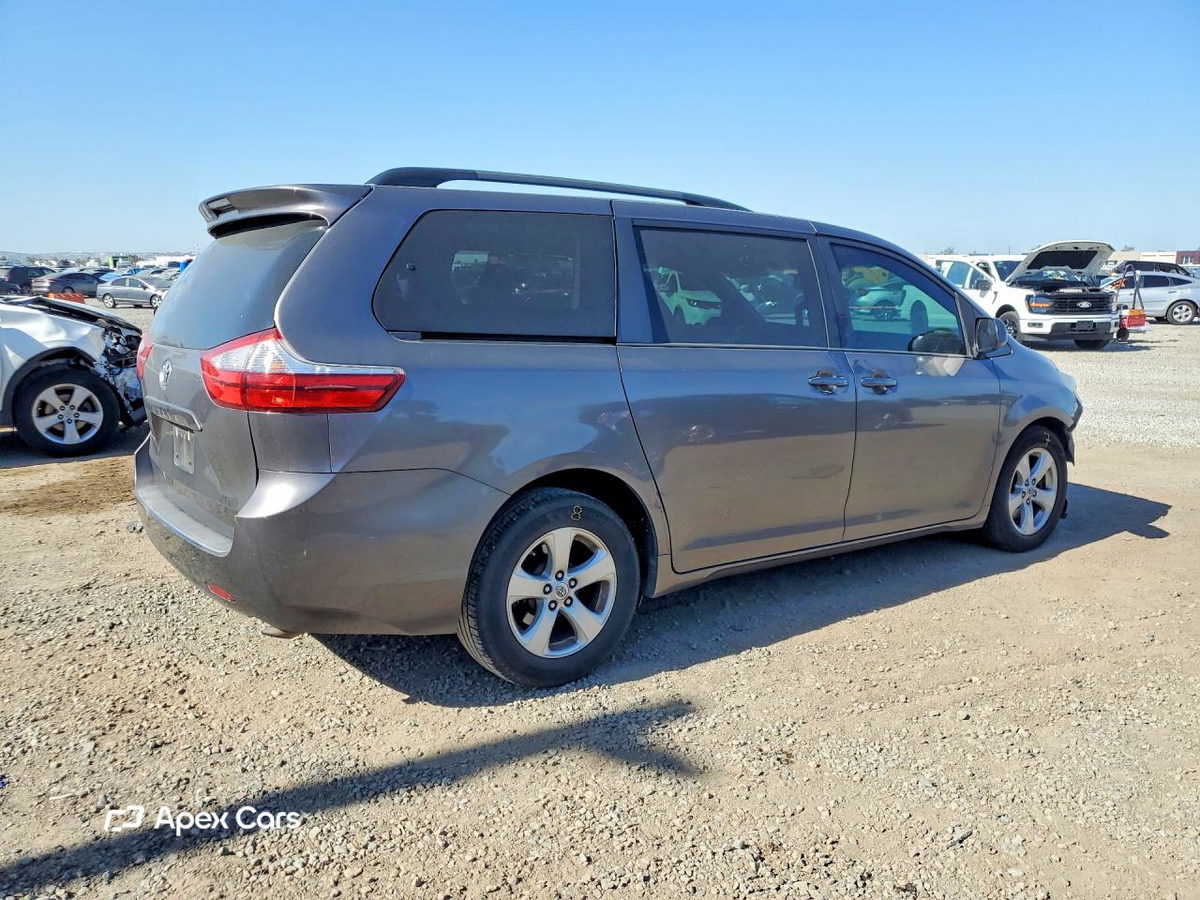 Toyota Sienna 2015