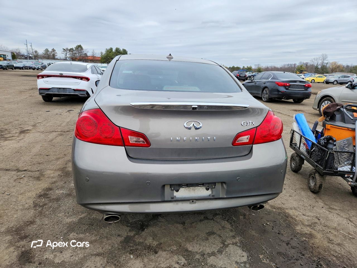 Infiniti G 2013
