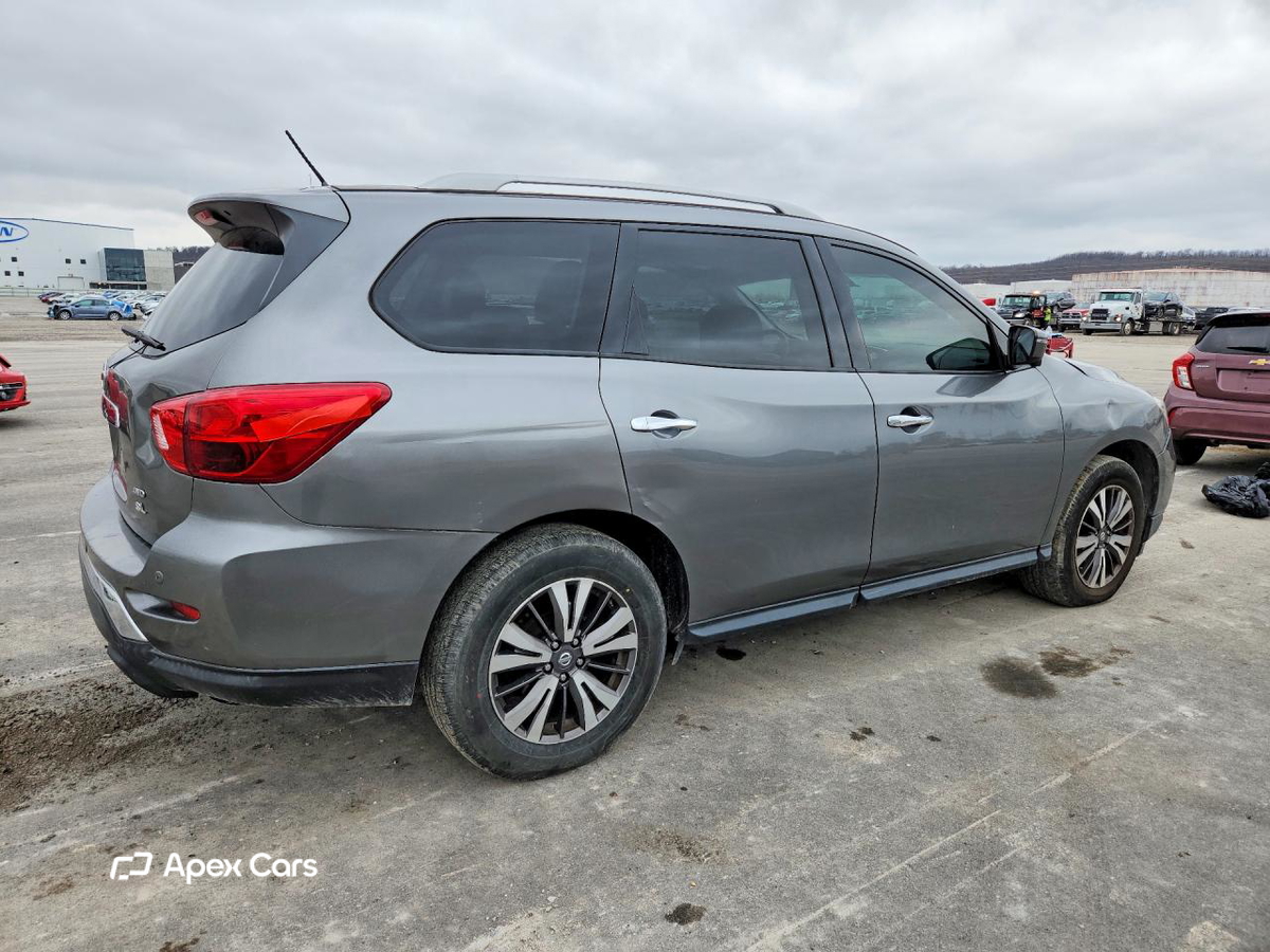 Nissan Pathfinder 2018