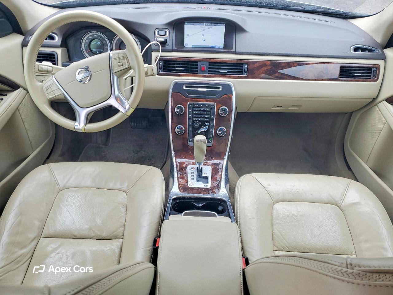 Volvo XC70 2012