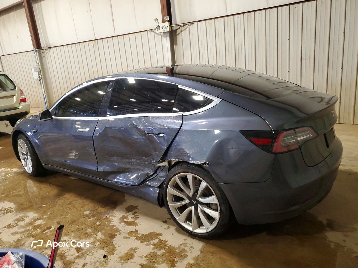 Tesla Model 3 2020