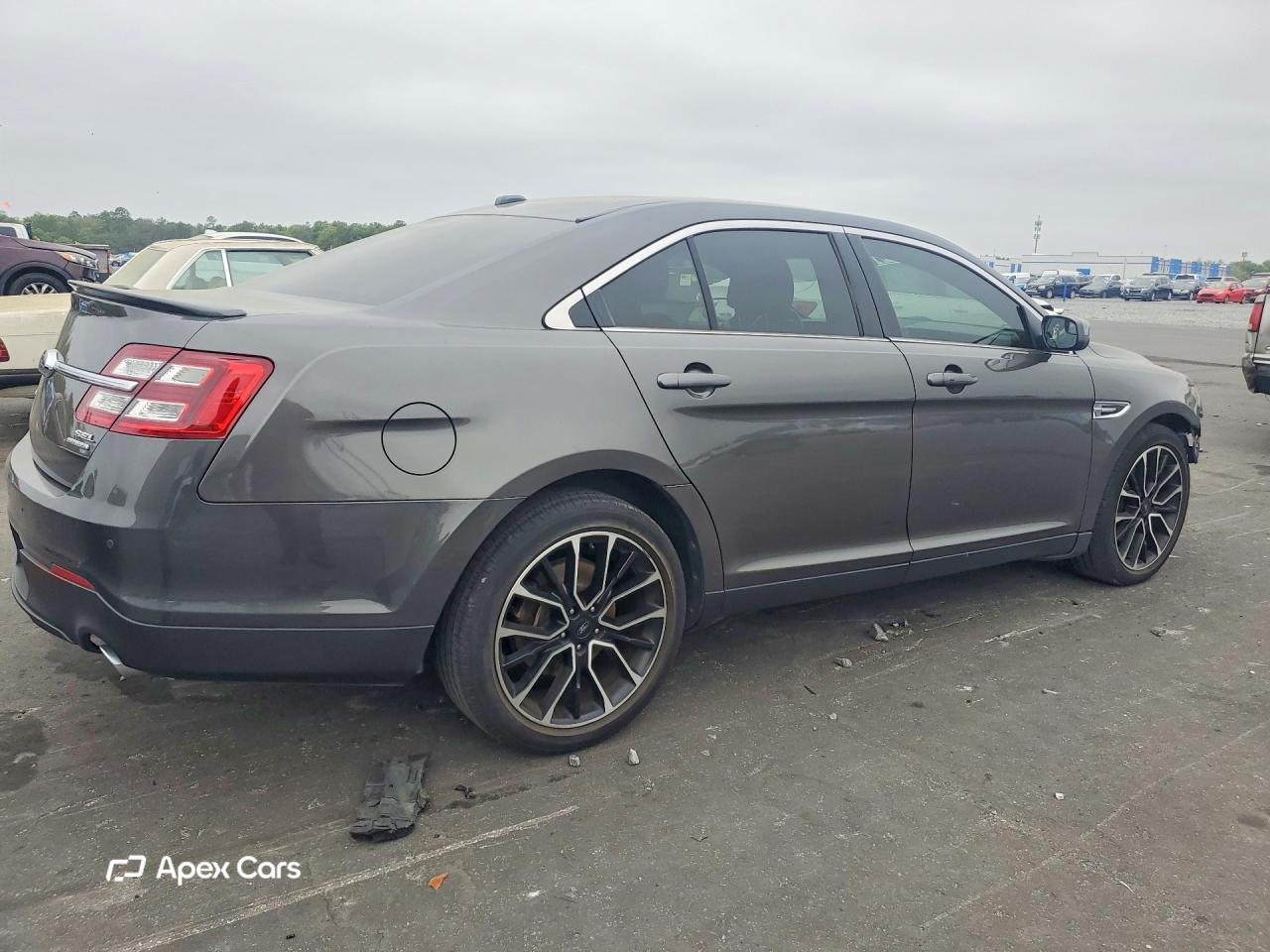 Ford Taurus 2017