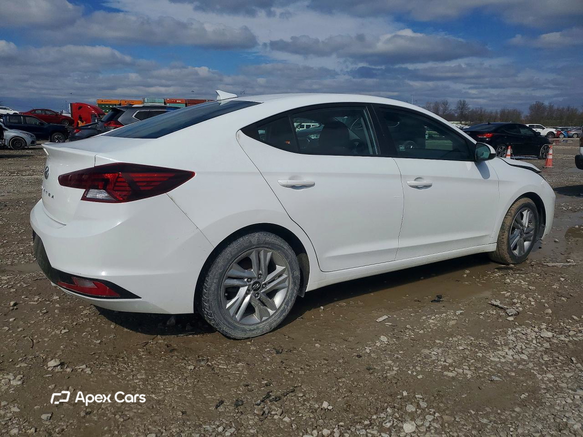 Hyundai Elantra 2020