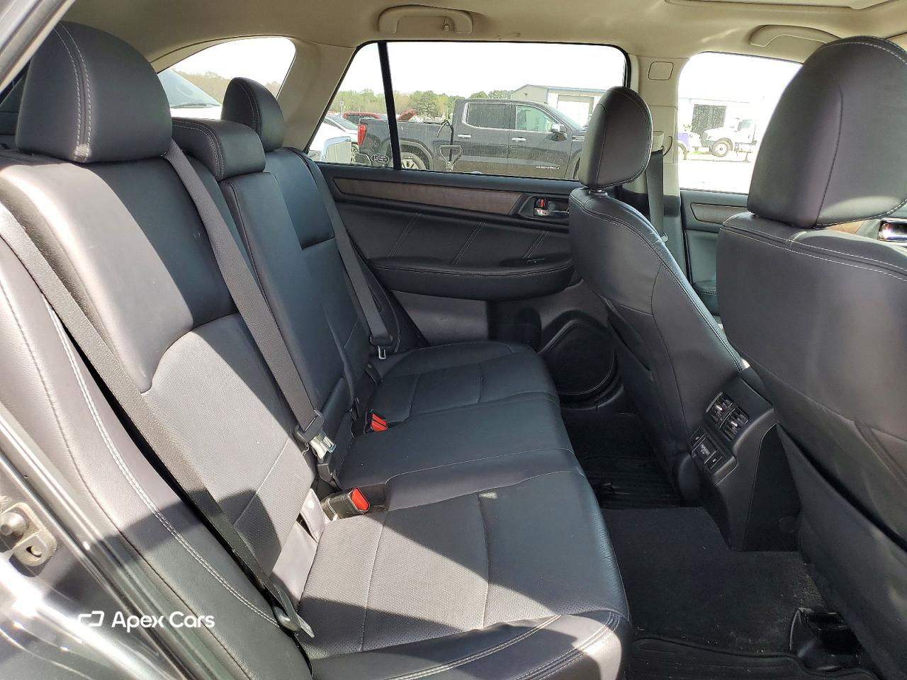 Subaru Outback 2018