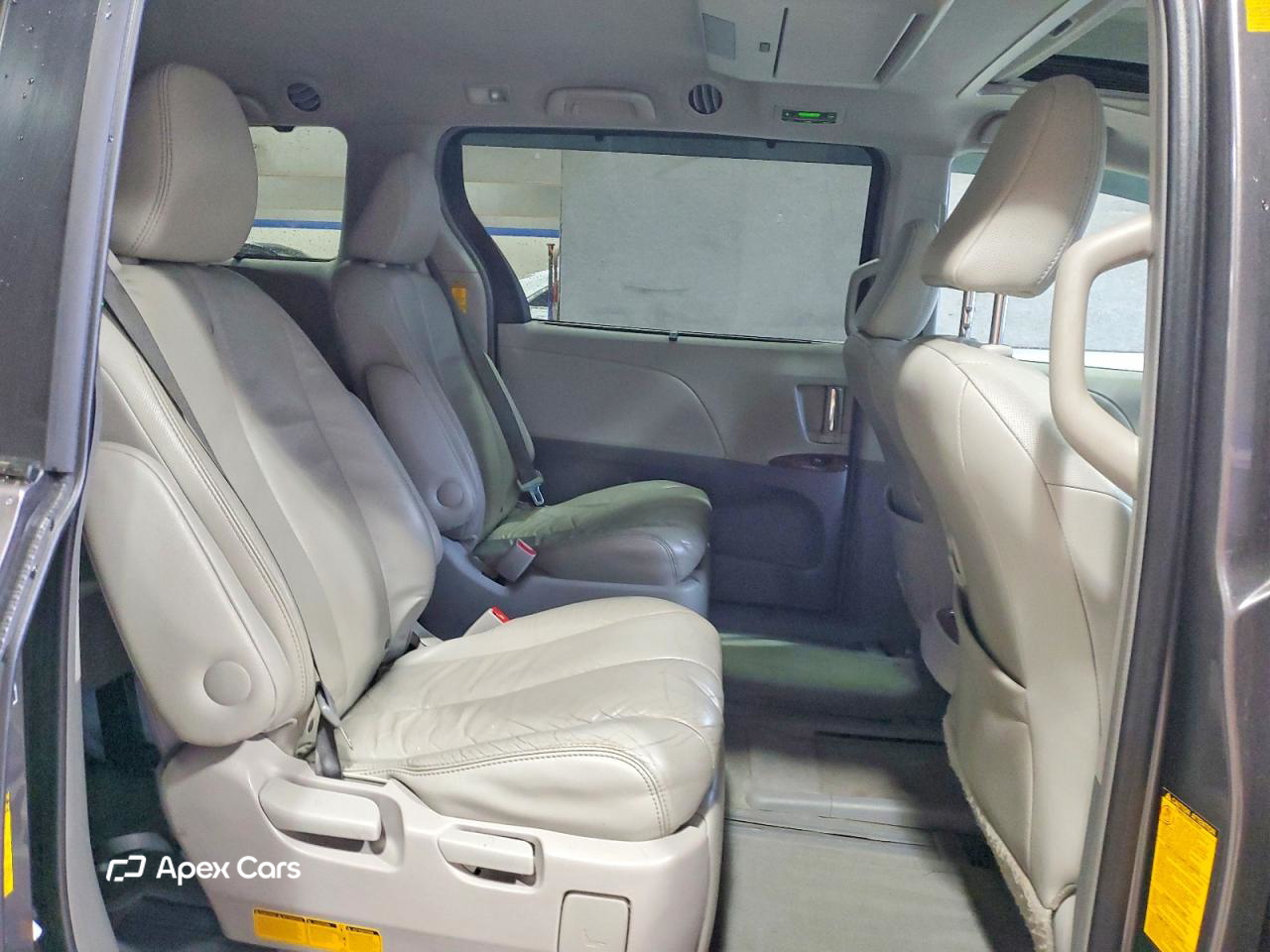 Toyota Sienna 2014