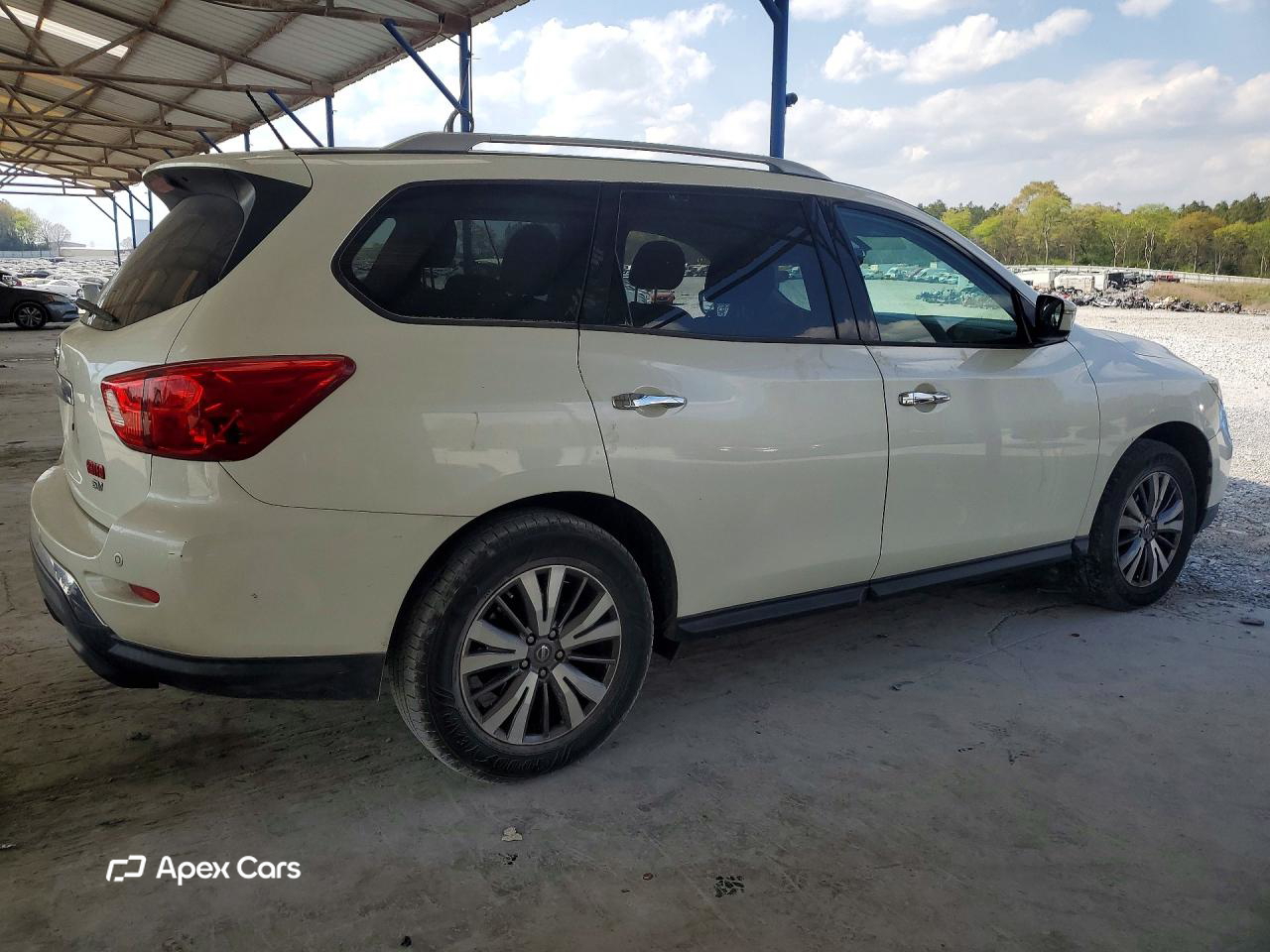 Nissan Pathfinder 2018