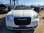 Chrysler 300 2017