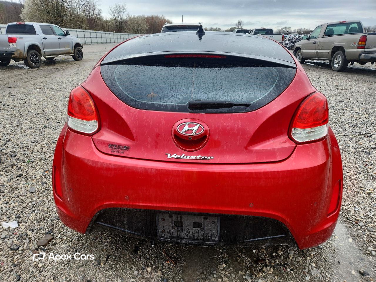Hyundai Veloster 2012