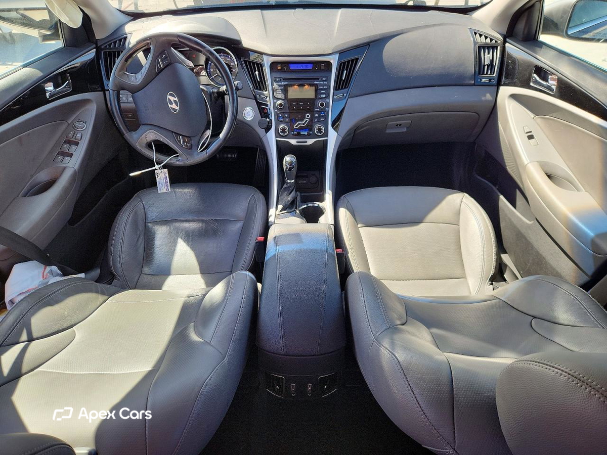 Hyundai Sonata 2012