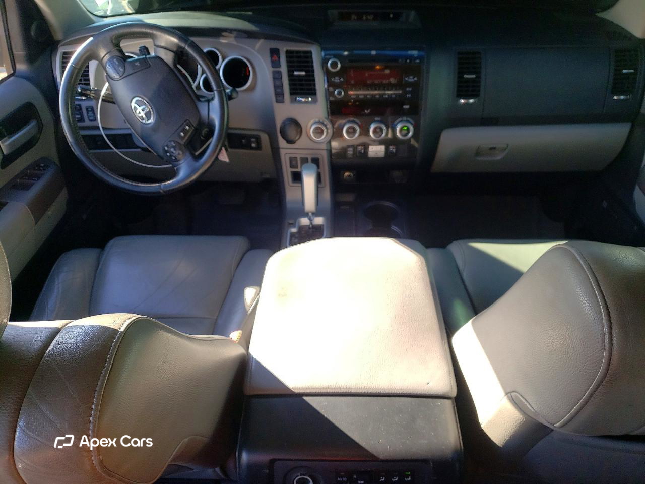 Toyota Sequoia 2012