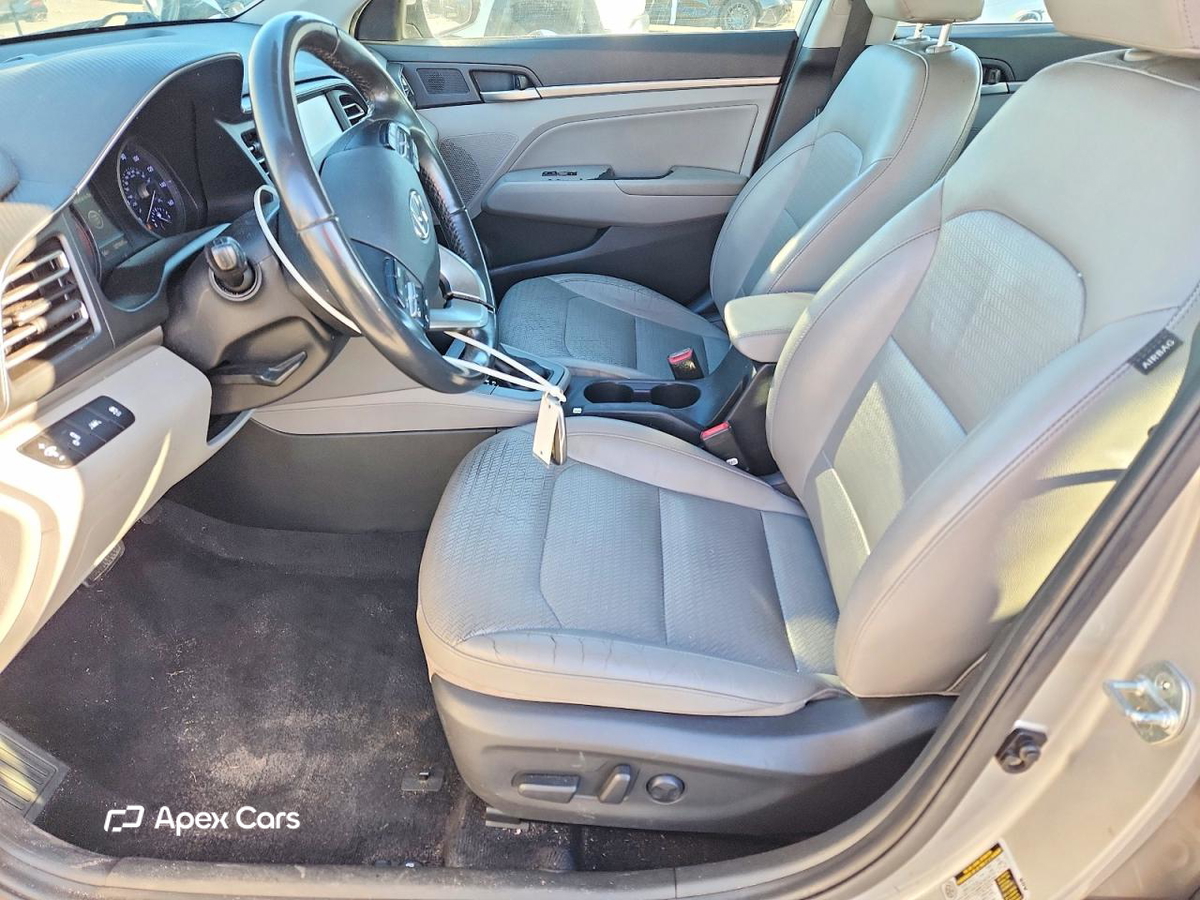 Hyundai Elantra 2020