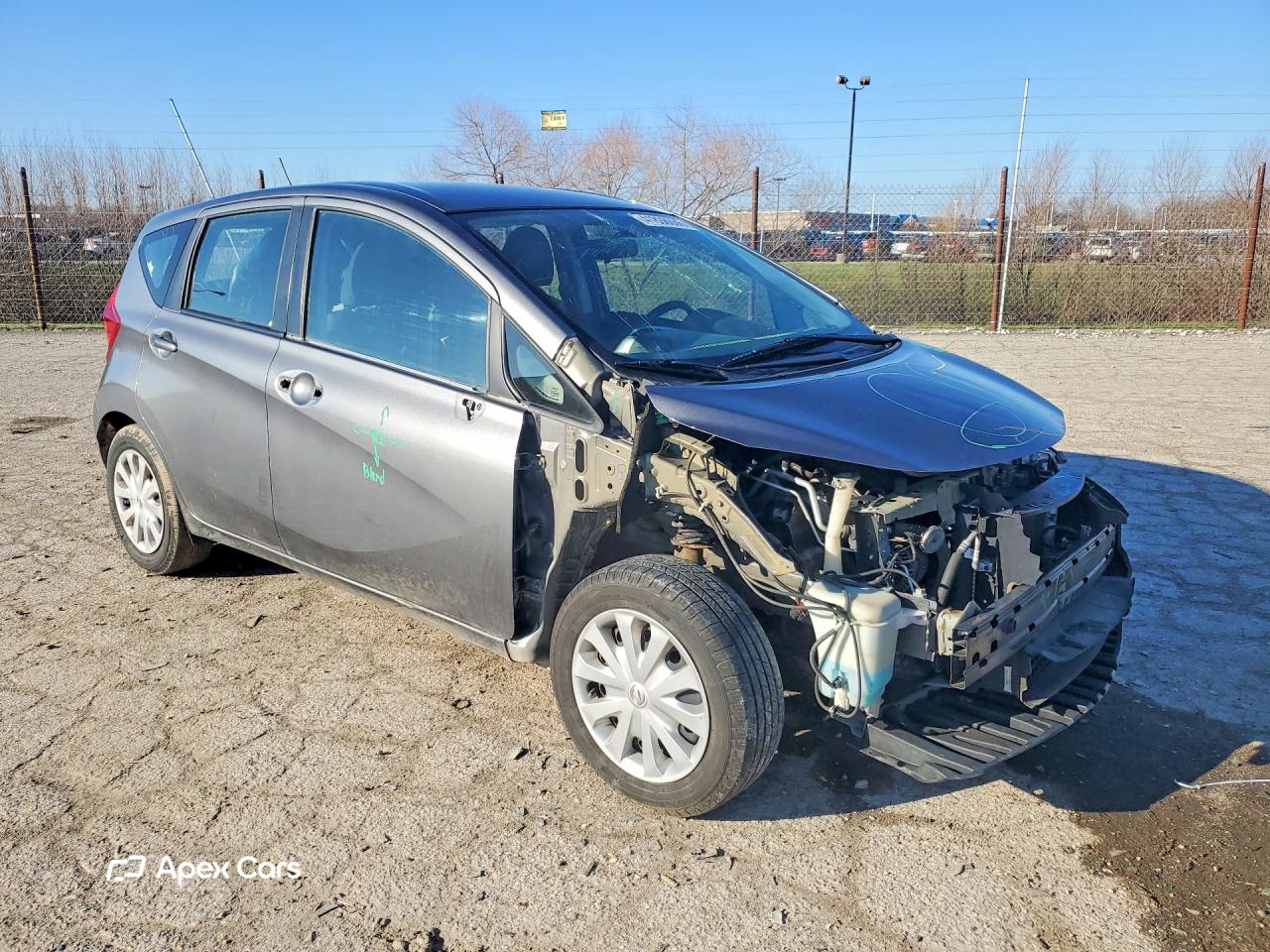Nissan Versa 2016