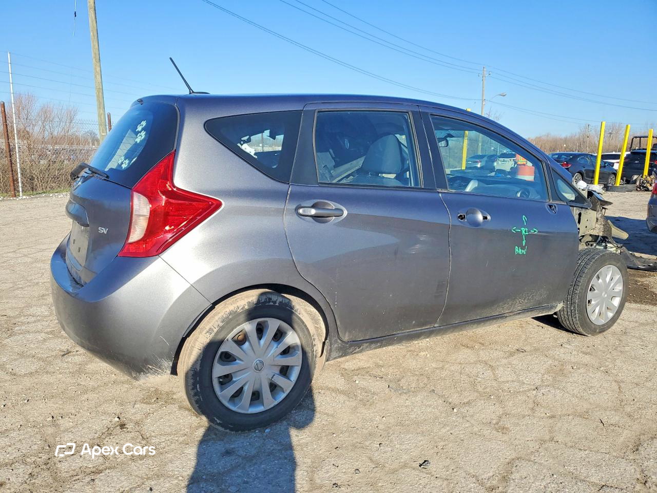 Nissan Versa 2016