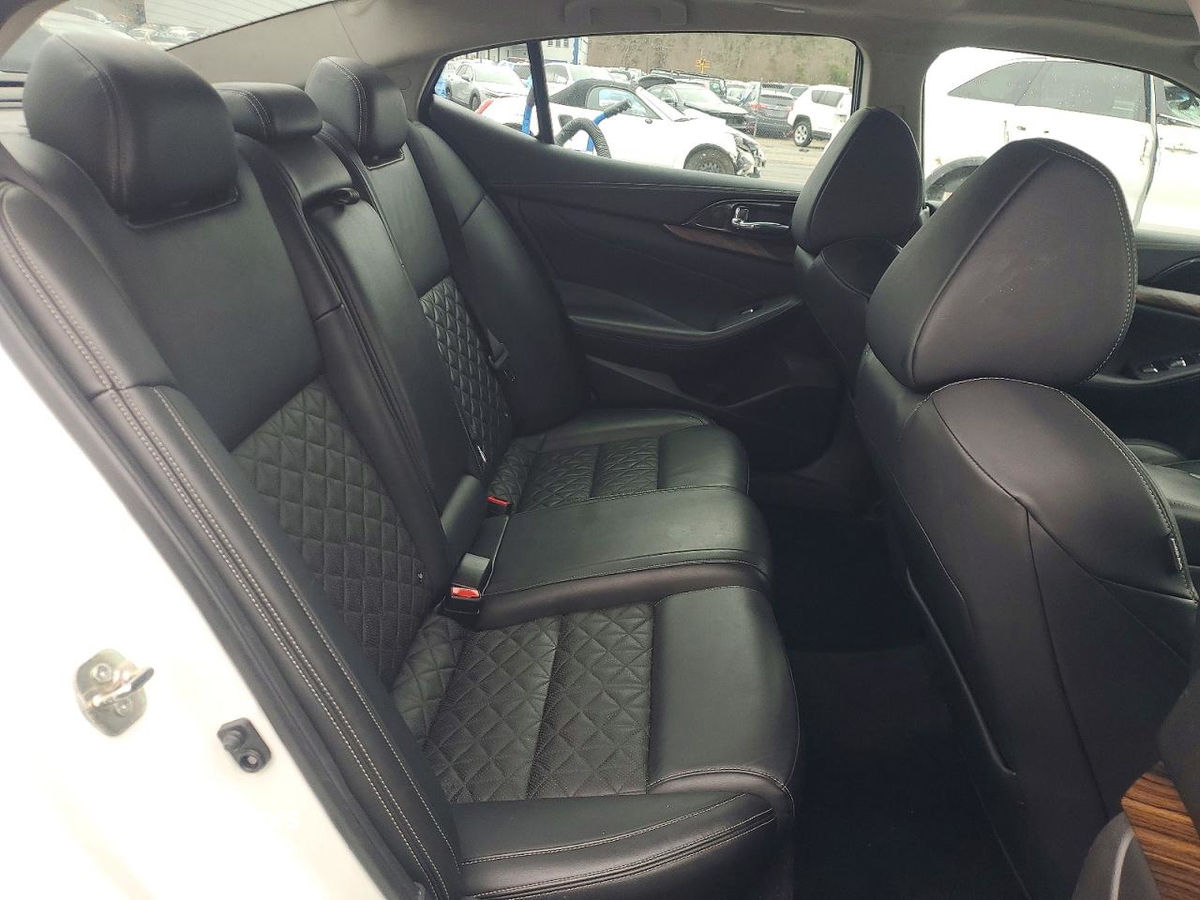 Nissan Maxima 2016