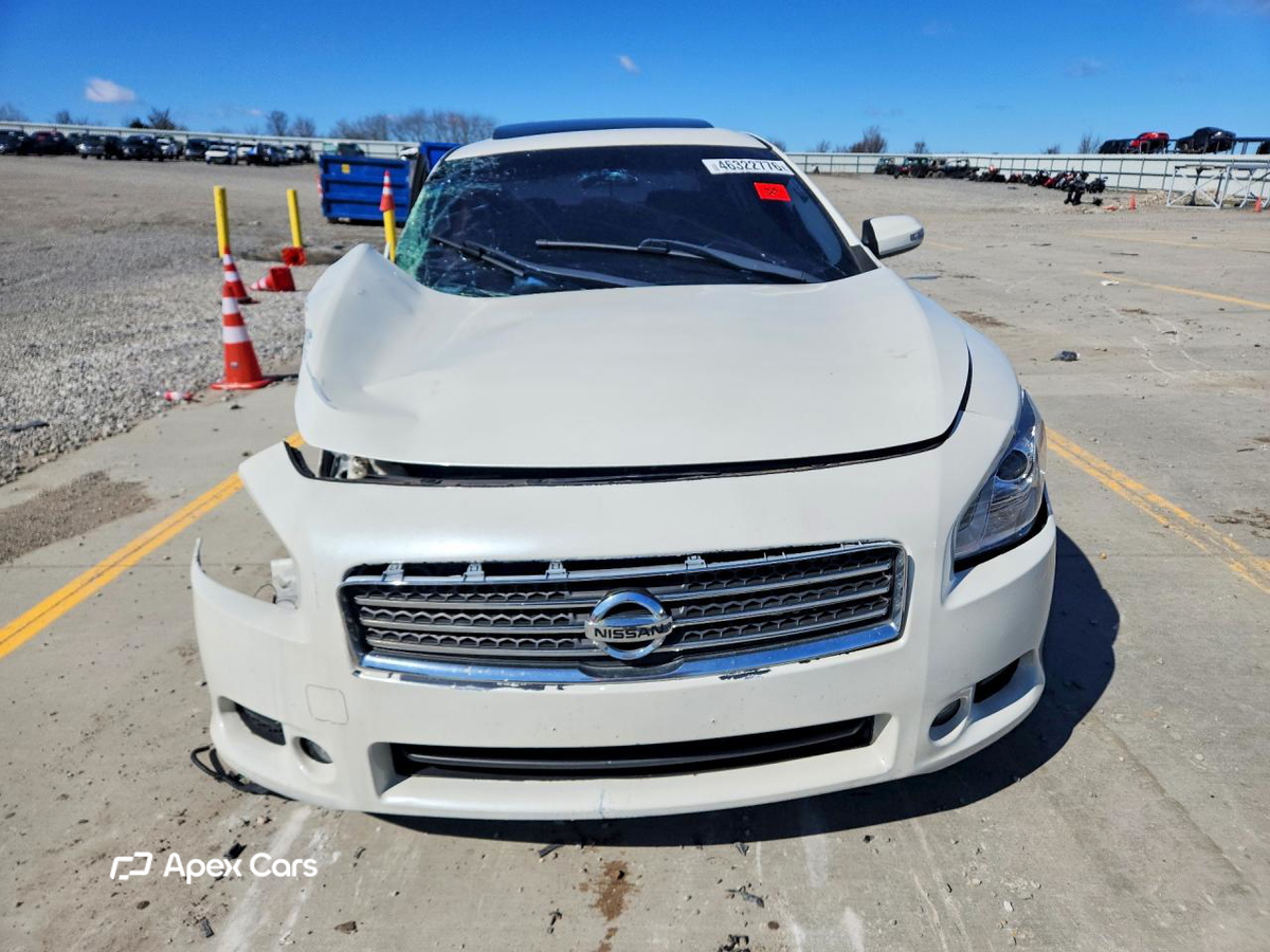 Nissan Maxima 2014