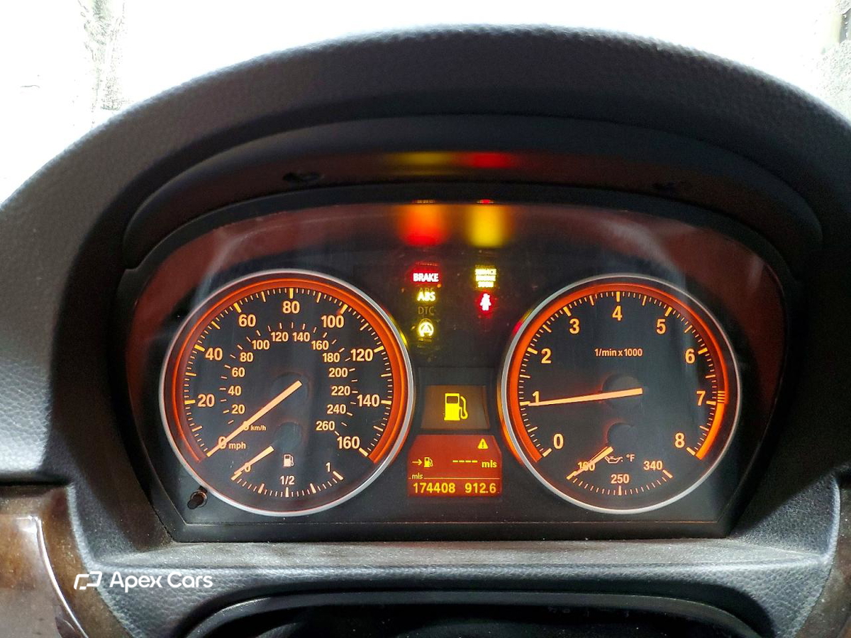 BMW Series 3 2011