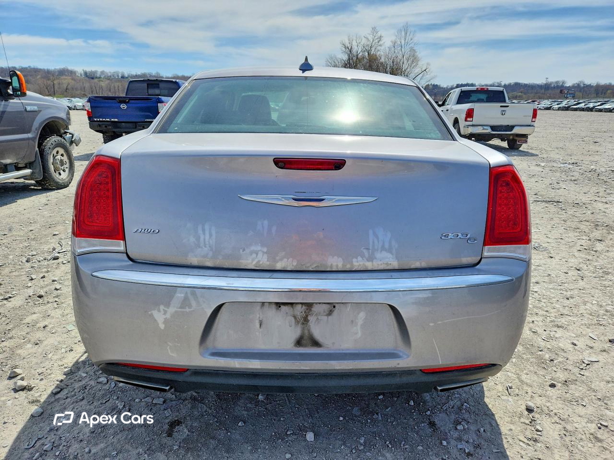 Chrysler 300 2016