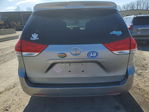 Toyota Sienna 2012