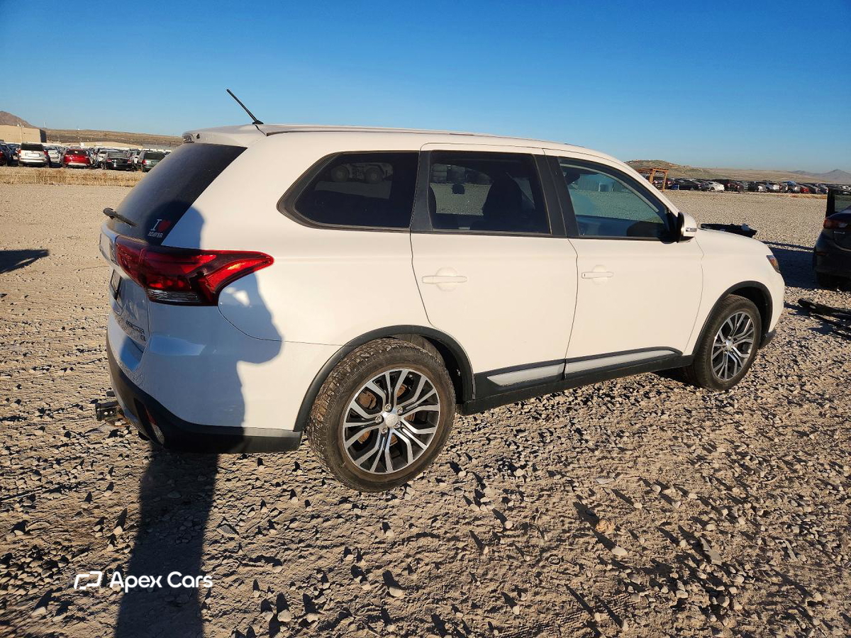Mitsubishi Outlander 2016