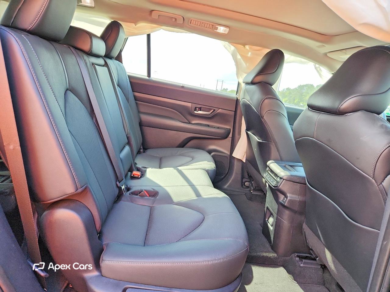 Toyota Highlander 2025