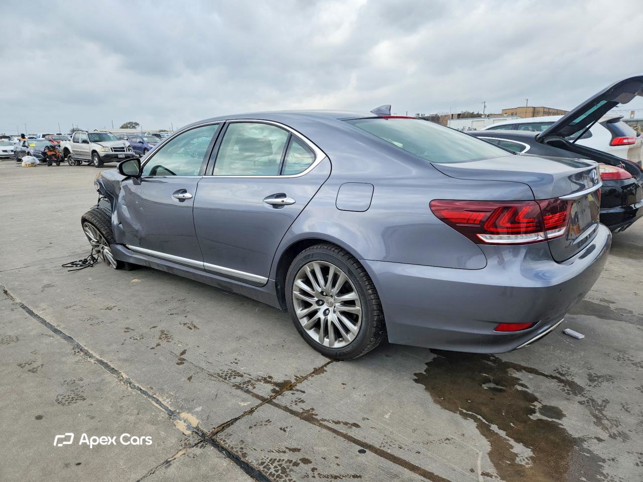Lexus LS 2015