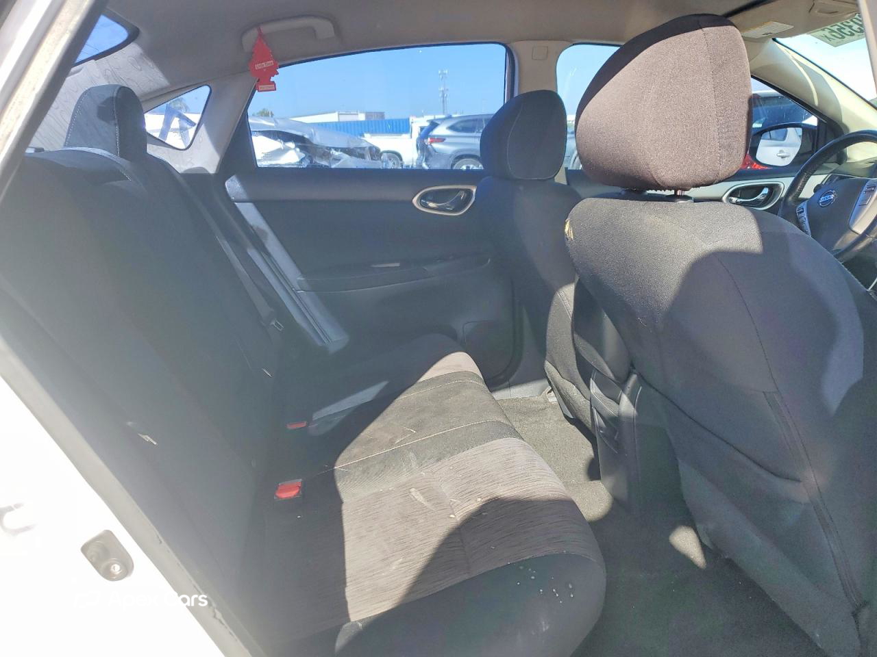 Nissan Sentra 2015