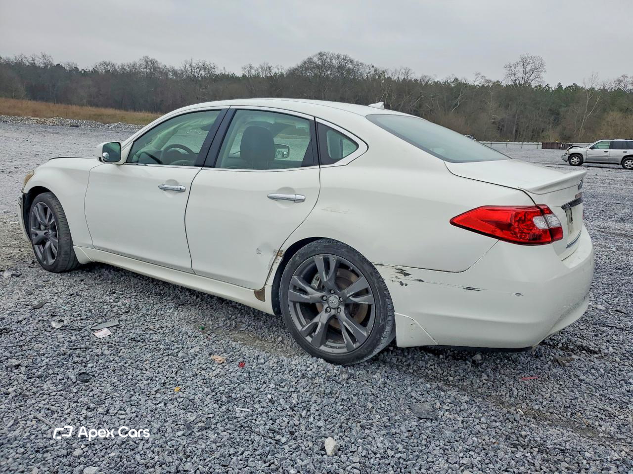 Infiniti M 2012