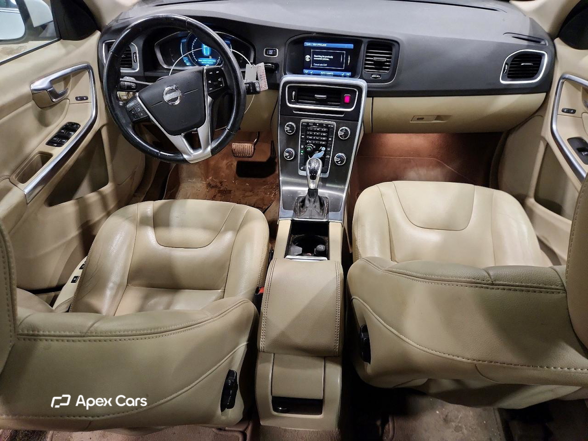 Volvo V60 2015