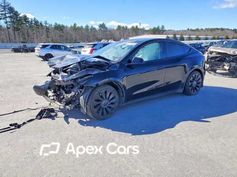 Tesla Model Y 2021 - Image 1 of 11