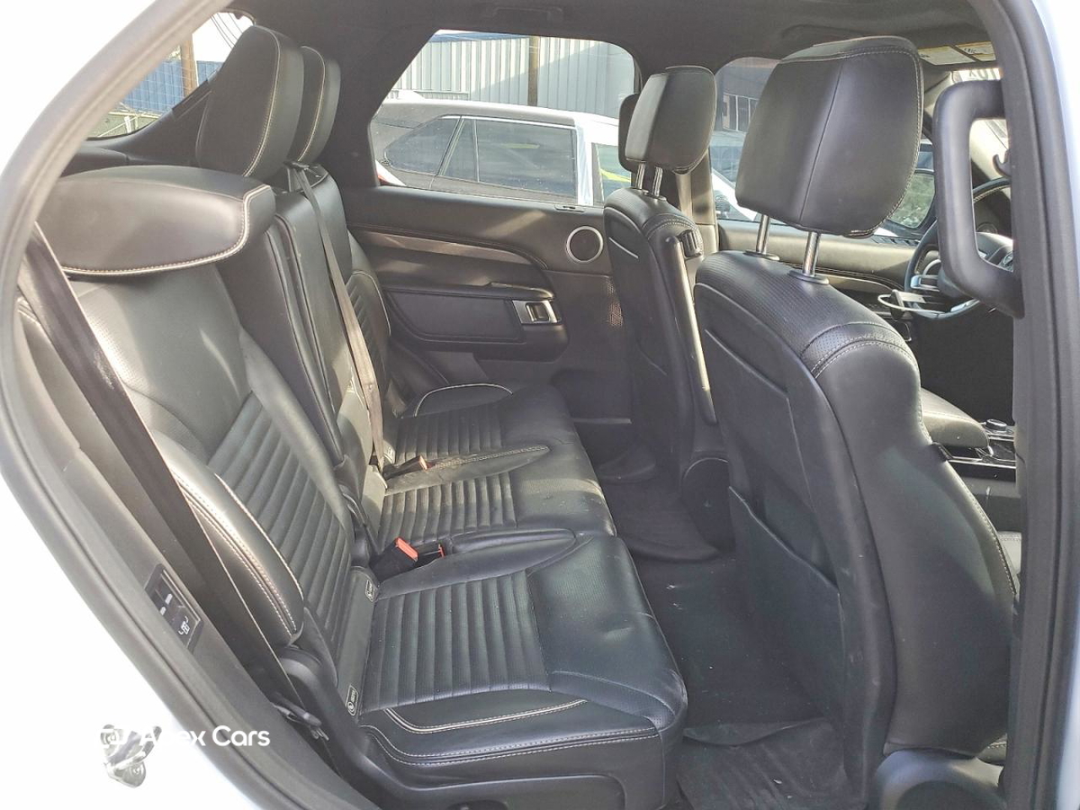Land Rover Discovery 2019