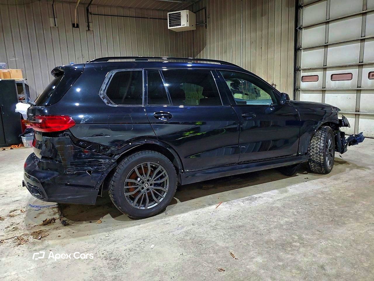 BMW X7 2022