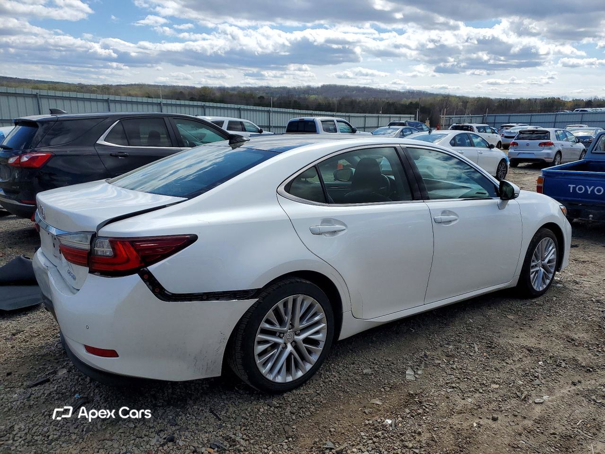 Lexus ES 2016