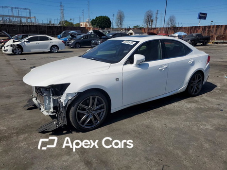 Lexus IS 2016 - Image 1 of 13