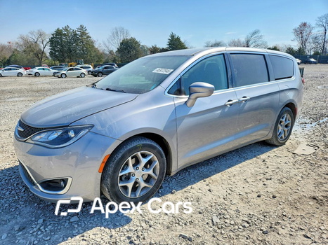 Chrysler Pacifica 2018 - Image 1 of 14