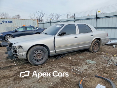 Ford Crown Victoria 2010 - Image 1 of 13