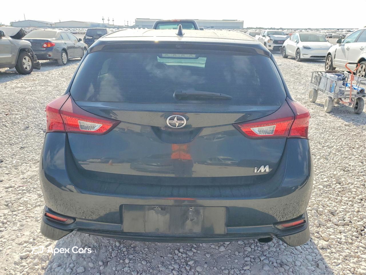 Scion iM 2016
