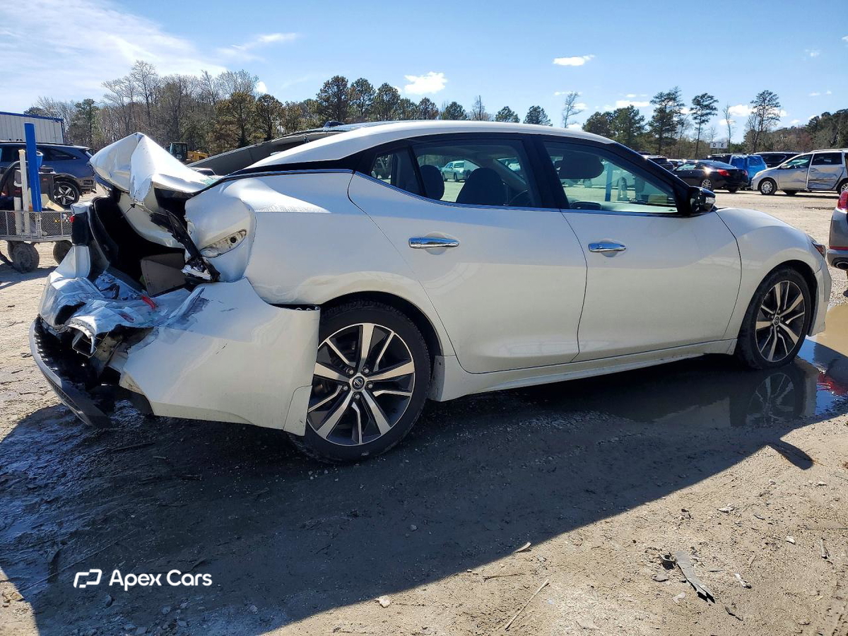 Nissan Maxima 2019