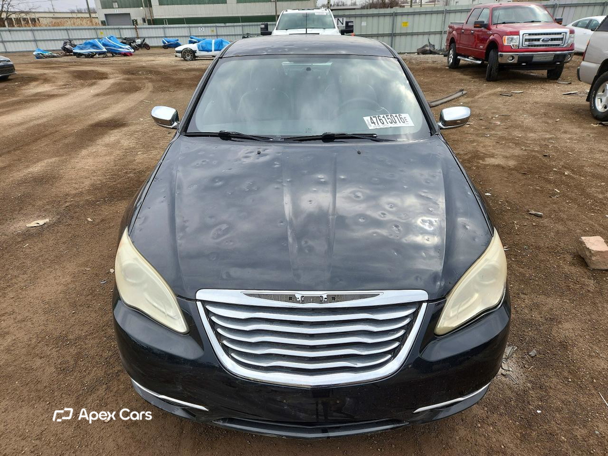 Chrysler 200 2011