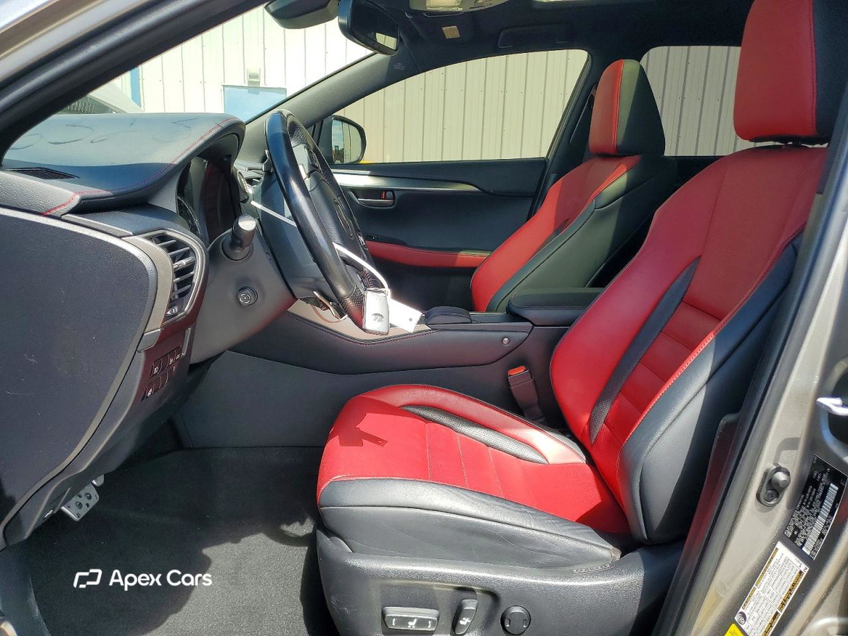 Lexus NX 2021
