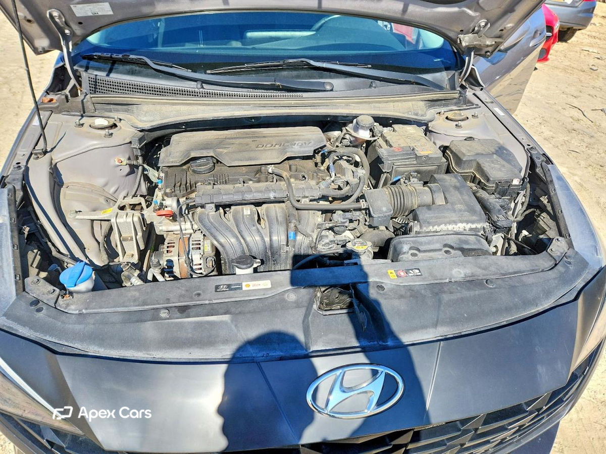 Hyundai Elantra 2022