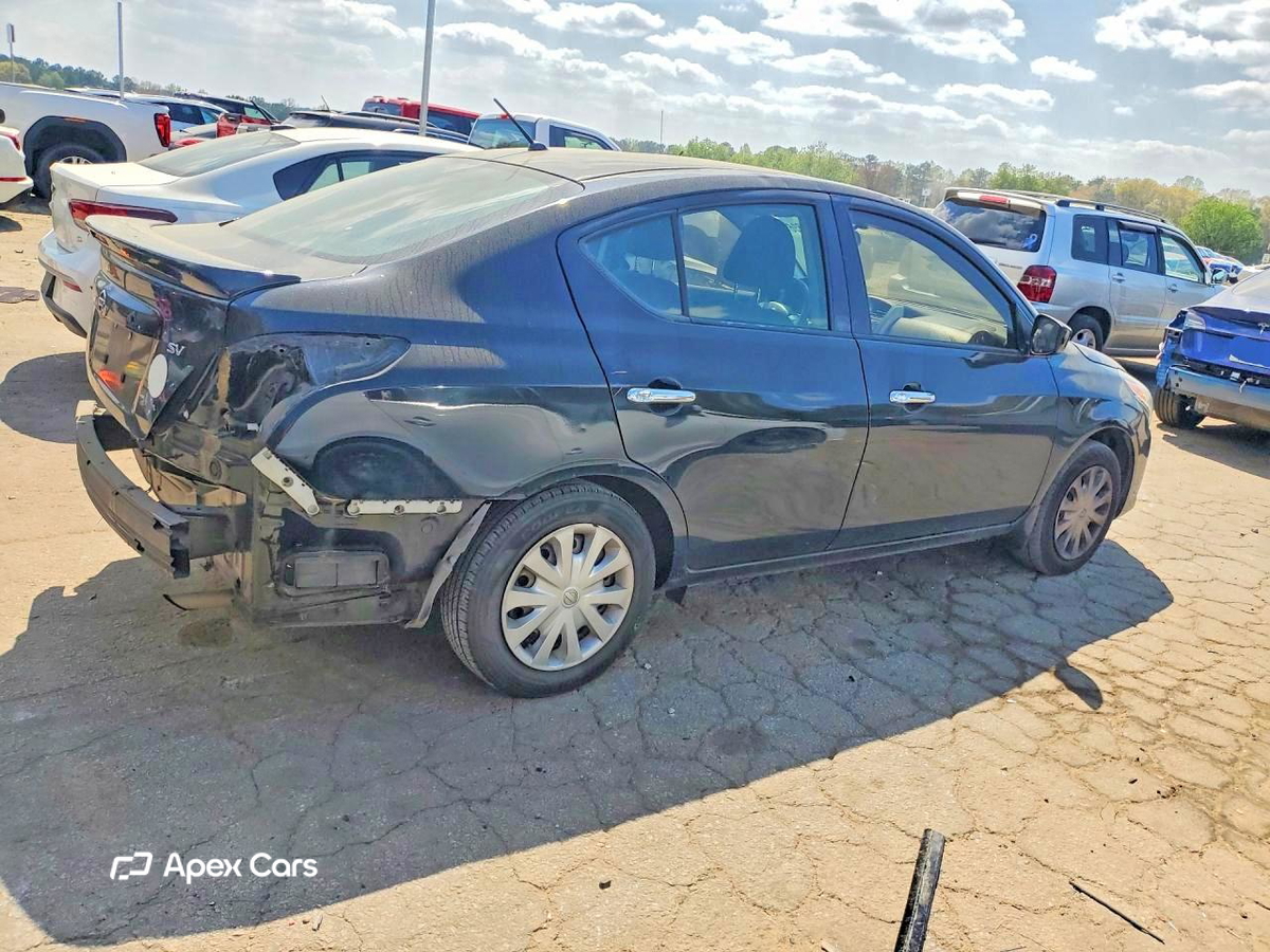 Nissan Versa 2017