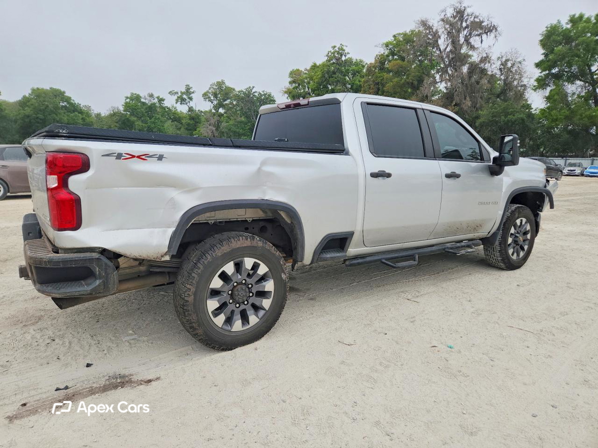 Chevrolet Silverado 2021