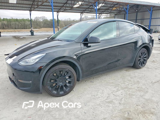 Tesla Model Y 2022 - Image 1 of 13