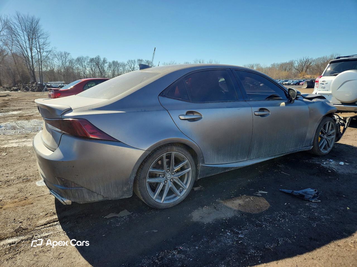 Lexus IS 2019
