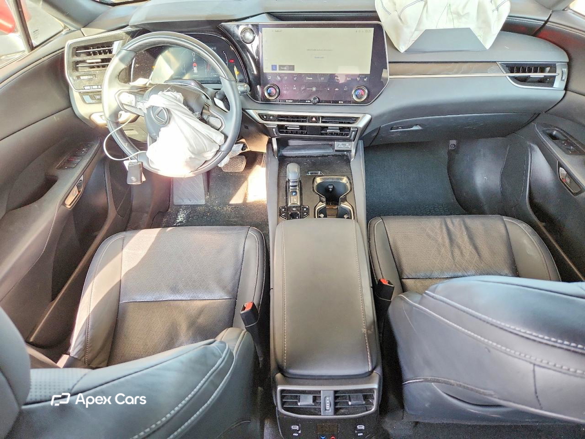Lexus RX 2023