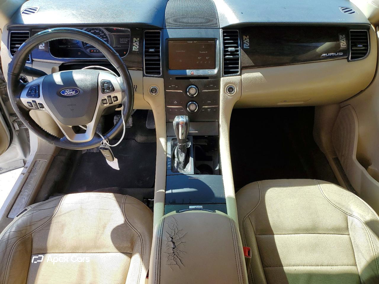 Ford Taurus 2015