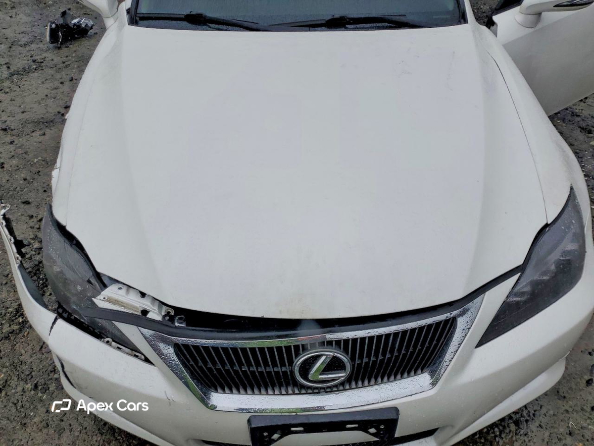 Lexus IS 2010