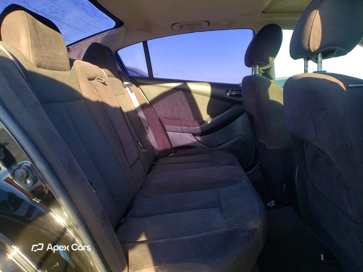 Nissan Altima 2011