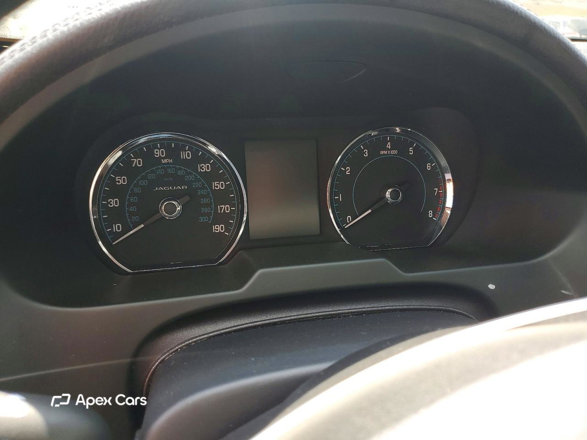 Jaguar XF 2014